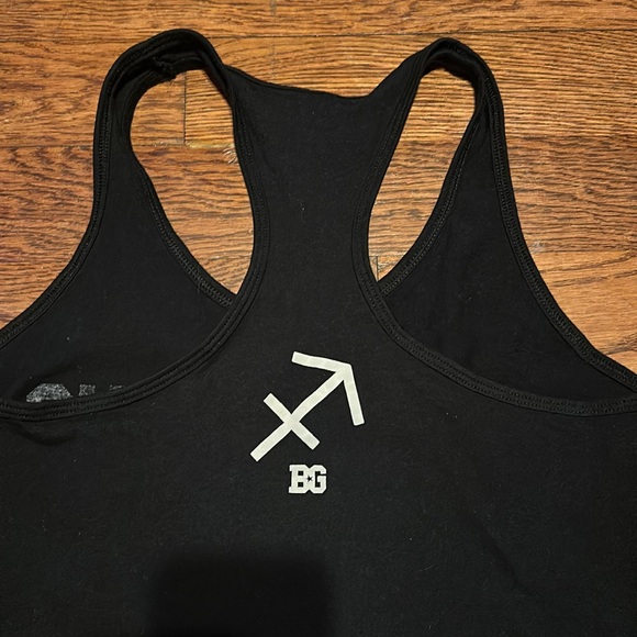 Tank - Picture 2 of 2